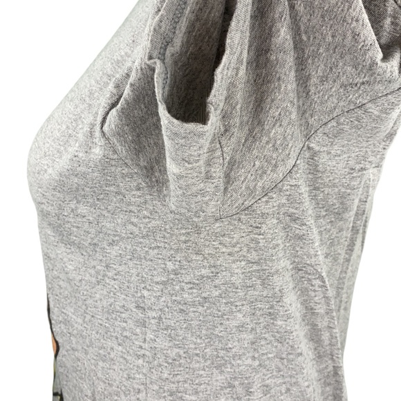 Disney Mickey Mouse Gray Short Sleeve Crew Neck Graphic Tee - Picture 9 of 10